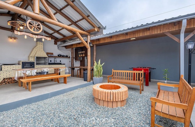 Comfortable and Sophisticated Accommodations Just Minutes From the Beach - VIL