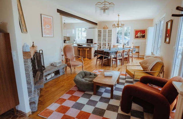 Villanona - large house with jacuzzi, billiards, table tennis, garden with petanque area