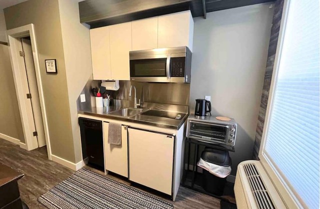 Central Farmhouse-Style Micro Apartment