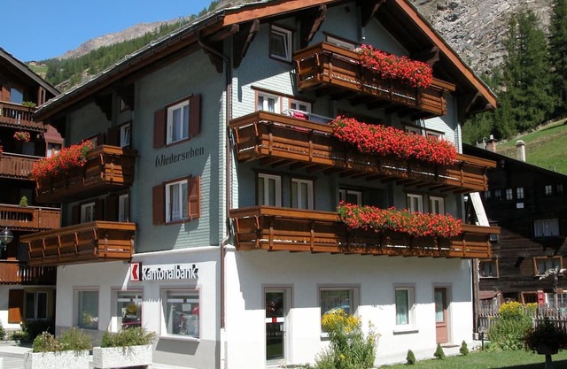 Beautiful apartment for 6 guests with WIFI, TV and balcony
