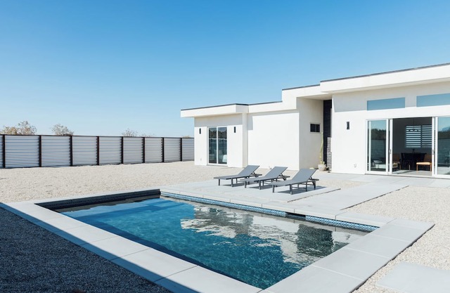 Escape to Bonair — A Stylist Desert Oasis in Joshua Tree with Pool & Spa