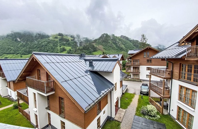 Lovely apartment for 6 people with WIFI, pool, TV, terrace and parking