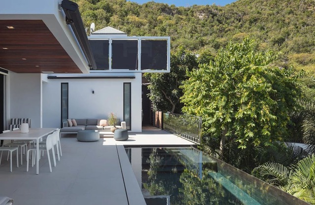 Bright Home With Private Heated Pool