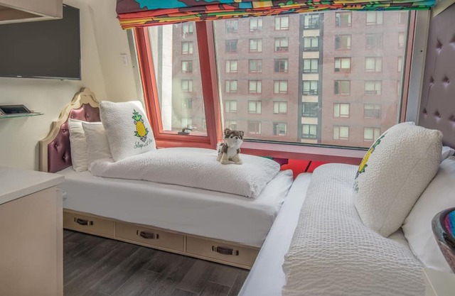 Persona Two Twin at Staypineapple, An Artful Hotel, Midtown | Pets Allowed