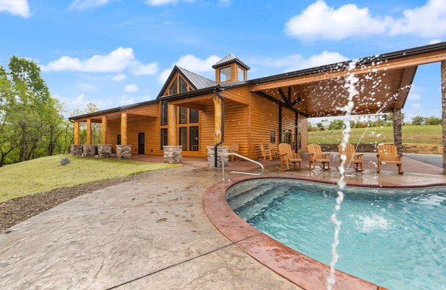 Shawnee Creek Bourbon Trail Chalet