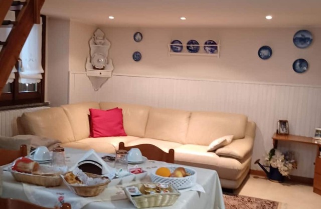 Apartment 'Rosy' with Private Terrace, Wi-Fi and Air Conditioning