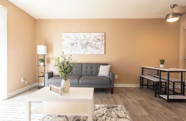 Cozy Spot: Near Hospitals/Airport - Workspace