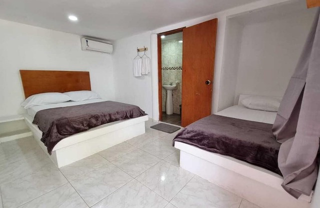 20 minutes away from the waterfalls of quebrada valencia. Hostel las cascadas is located.