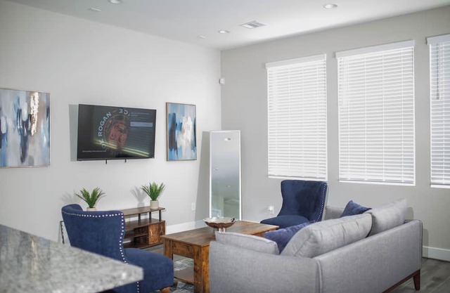 Vacation home just 3 minutes drive to Houston Zoo