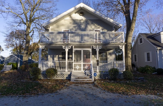 327 Elm Ave in Lakeside