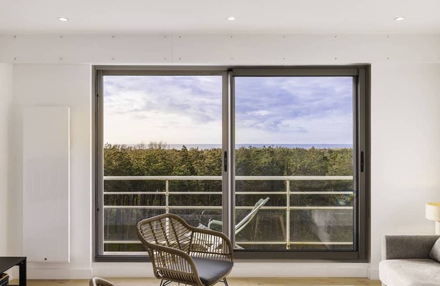 Studio by the beach with balcony and wifi