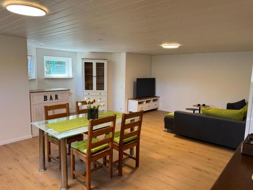 Große Wohnung am Segelflugplatz