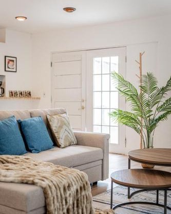 Perfect Group Getaway BR Central Location
