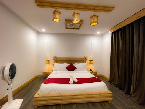 Kesar Palace Hotel and restaurant