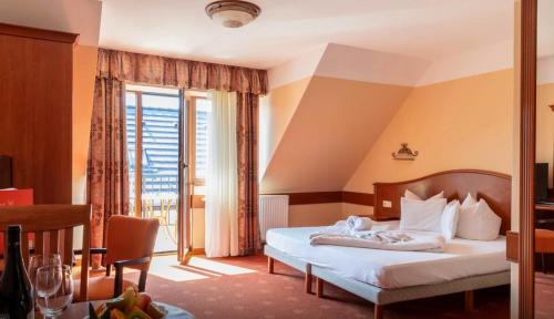 Phoenix Wellness Apartman Panzió