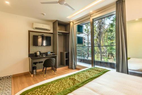 Mayur Hotel at CR Park New Delhi