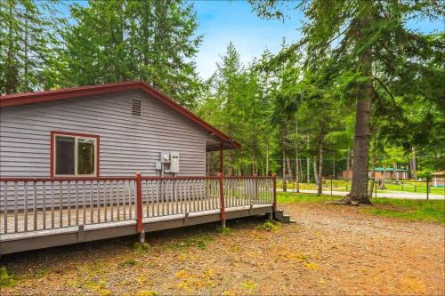 Basecamp Cabin