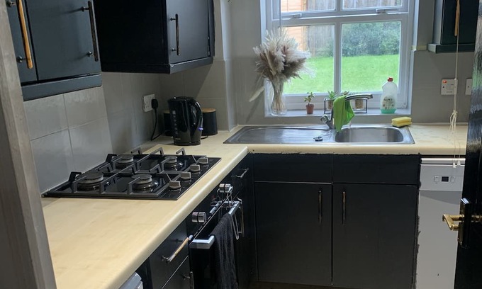 Haughton-le-Skerne House | Stylish Darlington Townhouse w private garden, 3 Beds & Near Town Centre