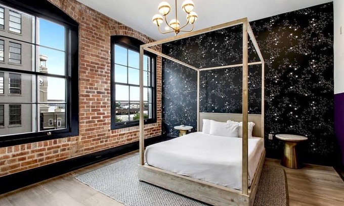Central Business District House | Roami at The Brandywine |Rooftop Pool |4 Bed Combo