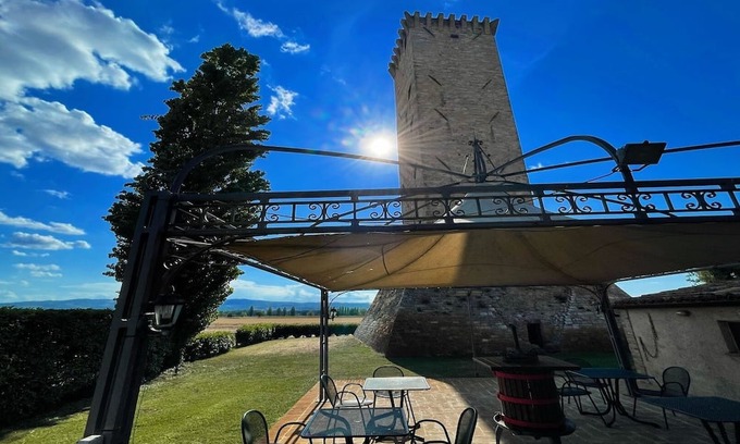 Limiti Villa | Slps 11. Private Pool and Garden - Italian Villa Between Tuscany and Umbria