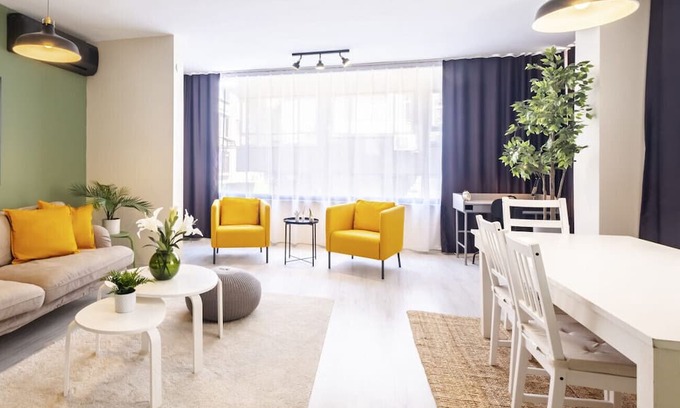 Goztepe Apartment | Charming Flat Near Bagdat Street