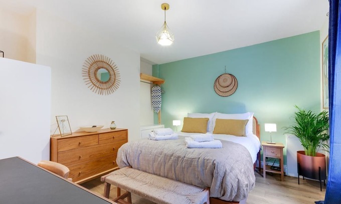 West Ealing Apartment | Cosy 1 Br Apartment, easy access to London