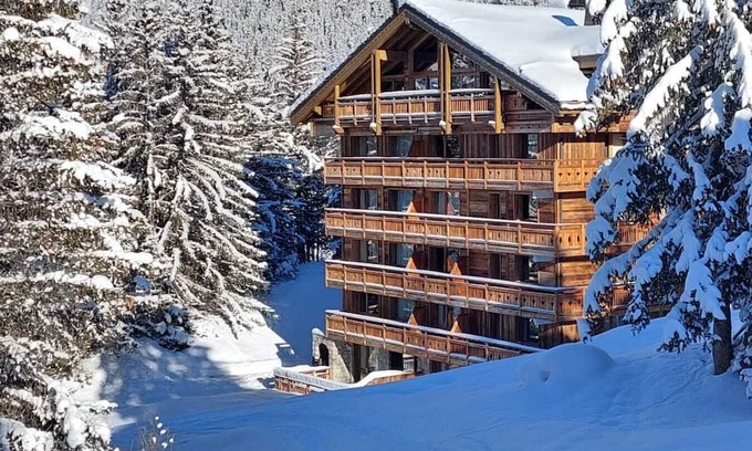 Courchevel Apartment | 2 bed Apt in Courchevel 1650, Doorstep skiing - Courchevel, Meribel, Val Thorens