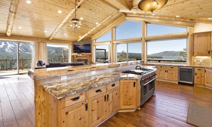 Castle Glen Estates Cabin | 2206-golden Oak Log Cabin 7 Bedroom Home by RedAwning