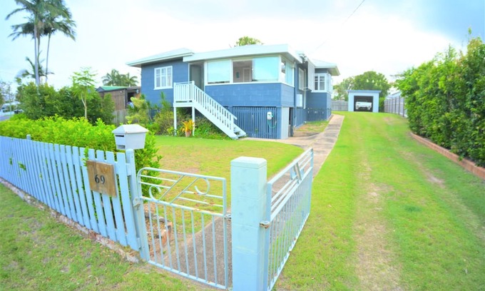 Urangan House | IDEALLY POSITIONED HOLIDAY HOME