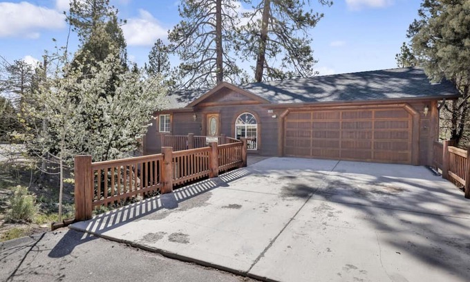 Whispering Forest Cabin | Lookout Lodge #2128 by Big Bear Vacations