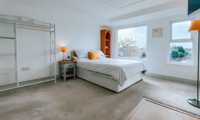 Ham Apartment | The Isabella Studio by Richmond Park