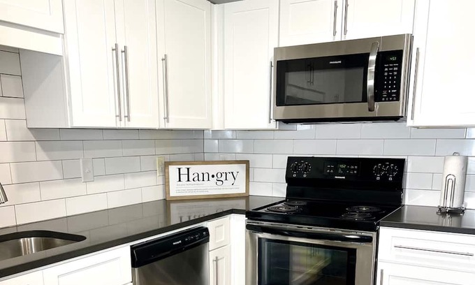 Bolton Apartment | Spacious 2 Bedroom Unit in Atlanta!