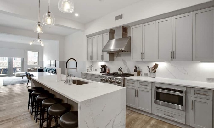 Central Business District House | Roami at The Brandywine | Heated Pool |6 Bed Combo