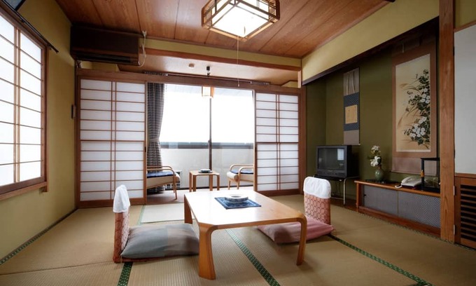 Myoko House | Room without meals We are proud of the nature of / Myoko Niigata