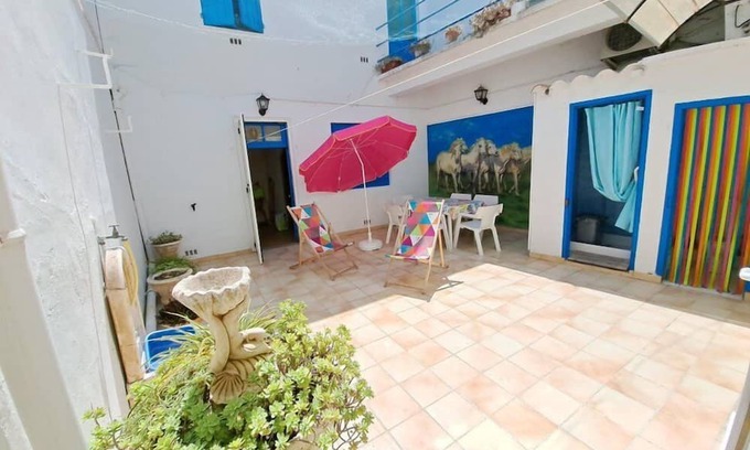 Le Grau-Du-Roi Apartment | Authentic Fisherman's House, sleeps 6, courtyardeur 30 M2, air-conditioned, heart of.