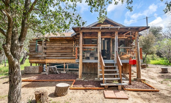 Julian Cabin | Rustic Cabin 5 minutes from Downtown Julian