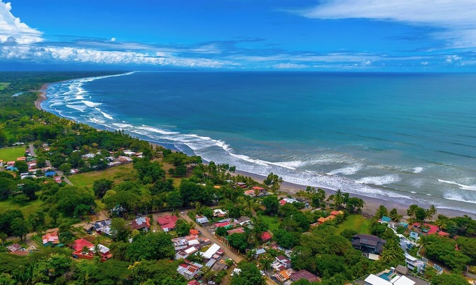 Las Olas Beach Community Condo | Casa La Joya - Close to beach / Oceanview