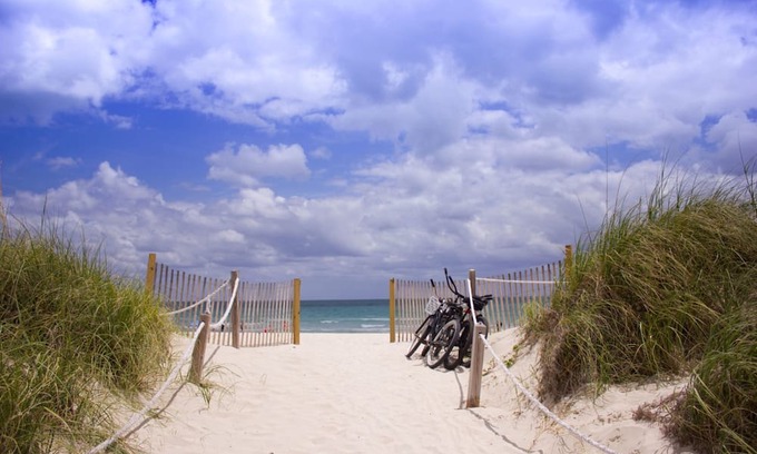 South Pointe Condo | 3rd/Ocean Walk Out to Pool/ Beach