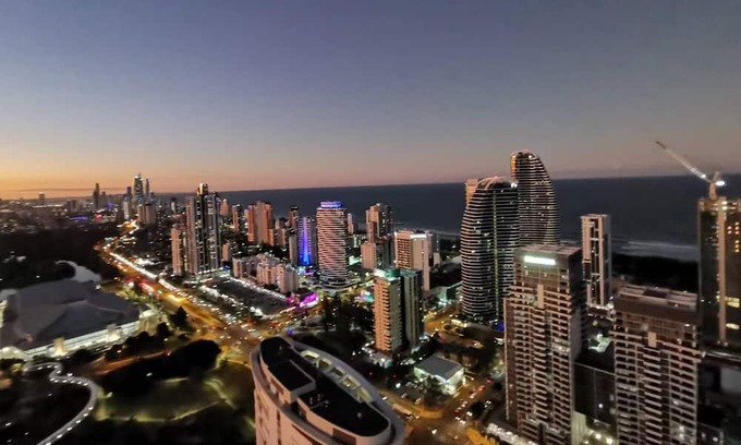 Broadbeach Apartment | 2 Bedroom 2 Bathroom StarResidence - Gold Coast with Best Ocean view GC42