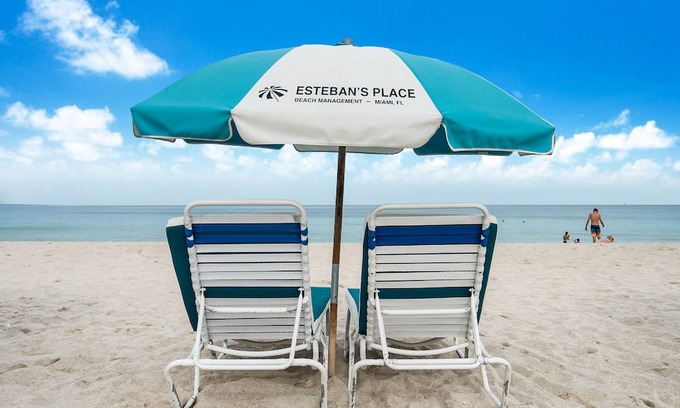 South of Fifth Condo | BEACHFRONT/SOUTH OF FIFTH/OCEAN VIEW/CLEAN/POOL