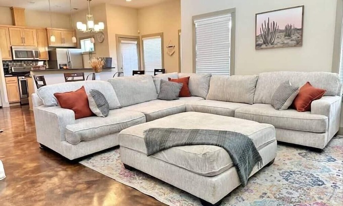Central East Austin House | Walk to UT and Moody Center. Spacious Family Retreat