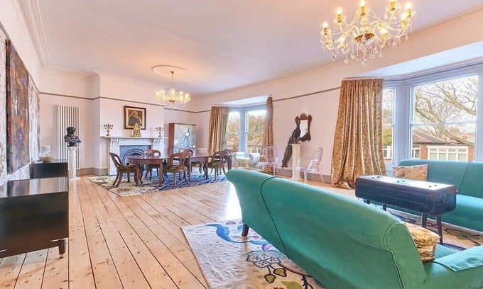 Tynemouth House | Host & Stay | Peacock House