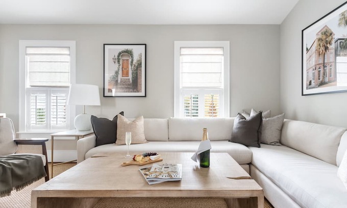 Cannonborough Elliotborough Apartment | Thomas Waring House (Suite D) by StayDuvet!