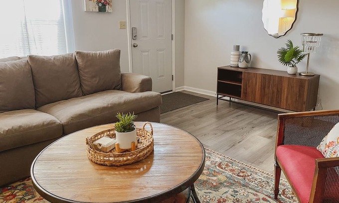 Fairforest House | Newly Renovated & Ready for Your Stay!