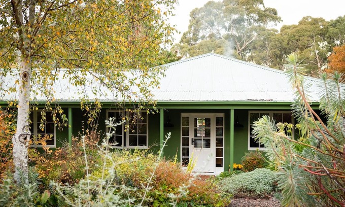 Mylor Cottage | Secluded Adelaide Hills Retreat - Mylor Farm