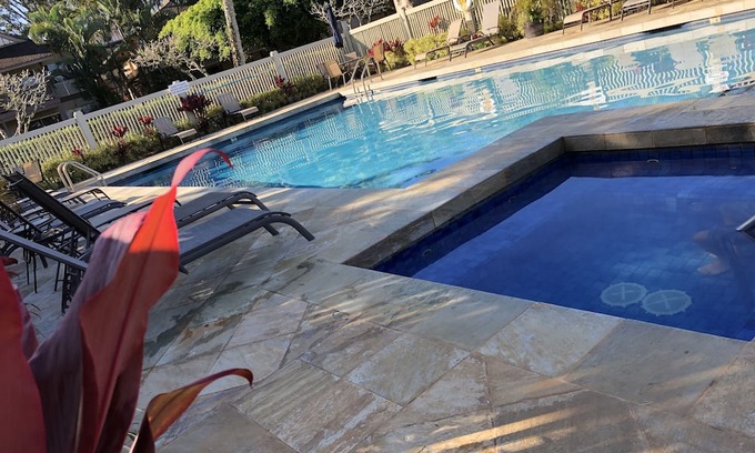 Princeville Condo | Princeville Delight! COLD A/C, Sleeps 4, Pool & Jacuzzi, Private Lanai & Space