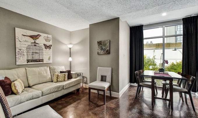 Downtown Austin Apartment | The Littlefields by Lodgewell | Heart of ATX | A6