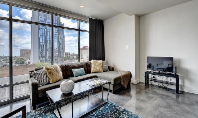 Downtown Austin Apartment | The Littlefields by Lodgewell, Stylish Loft, Downtown Views