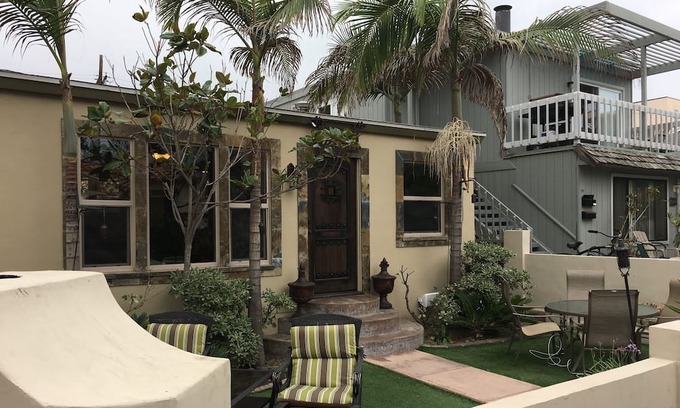 Mission Beach House | Perfect Beautiful Mission Beach Villa!