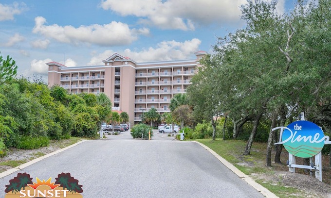Fort Morgan Condo | Easy to Book Condo with everything you need for a Beach Vacation! Free Wi-Fi!
